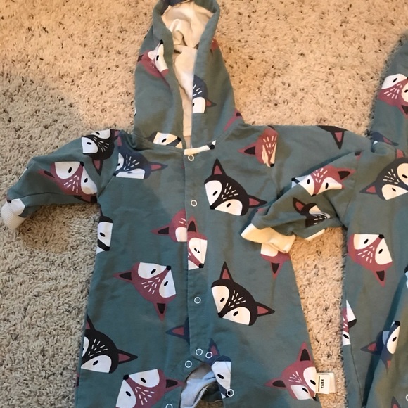 Other - Fox one piece with hood